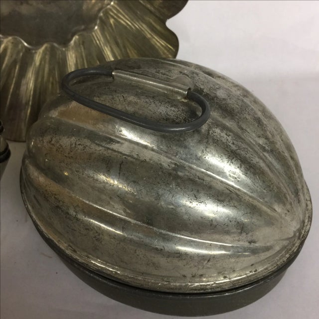 French Fluted Pudding Pans Set - 5 For Sale - Image 5 of 9