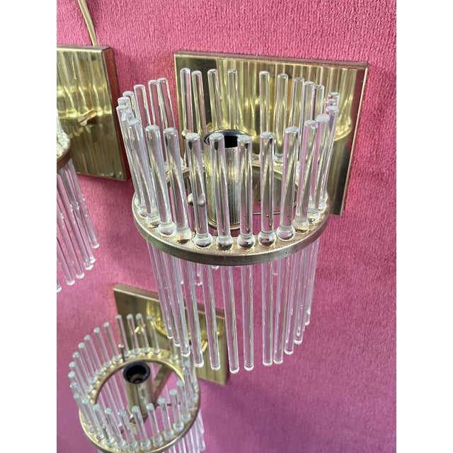 1960s Mid-Century Wall Lamps in Brass and Murano Glass from Sciolari, 1960s, Set of 3 For Sale - Image 5 of 12