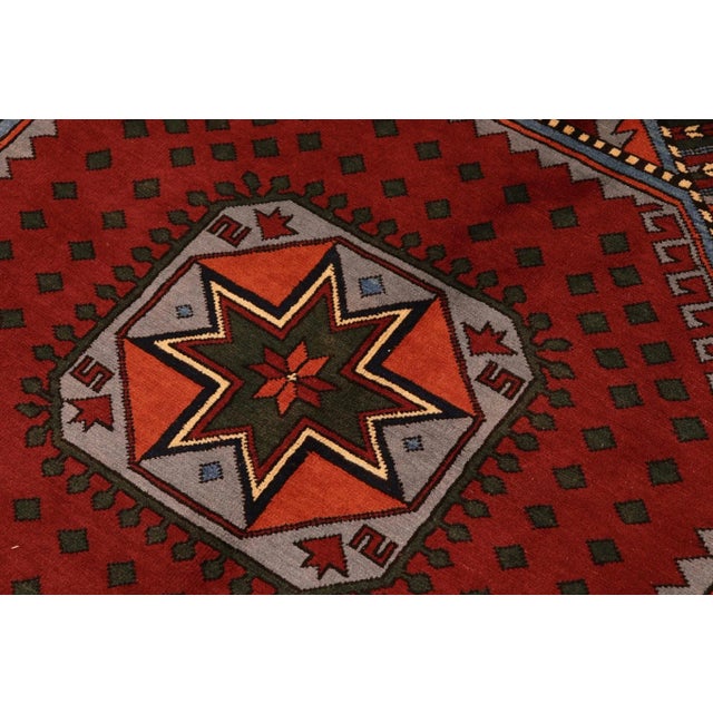 1980s 1980s Vintage Rustic Kargahi Beige/Rust Hand Knotted Rug For Sale In New York - Image 6 of 9