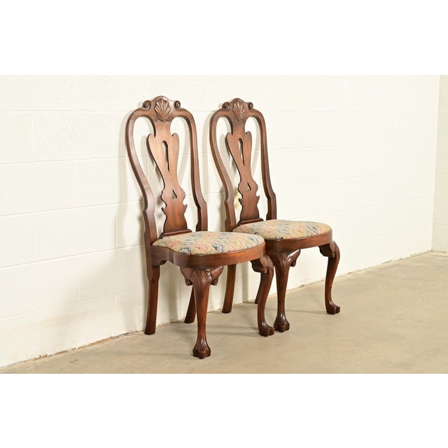 1960s Kittinger Georgian Carved Mahogany Side Chairs or Dining Chairs, Pair For Sale - Image 5 of 17