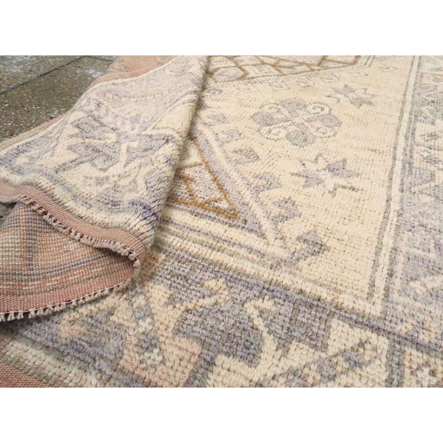 Beige Galerie Shabab Collection Mid-20th Century Turkish Anatolian Accent Rug For Sale - Image 8 of 8