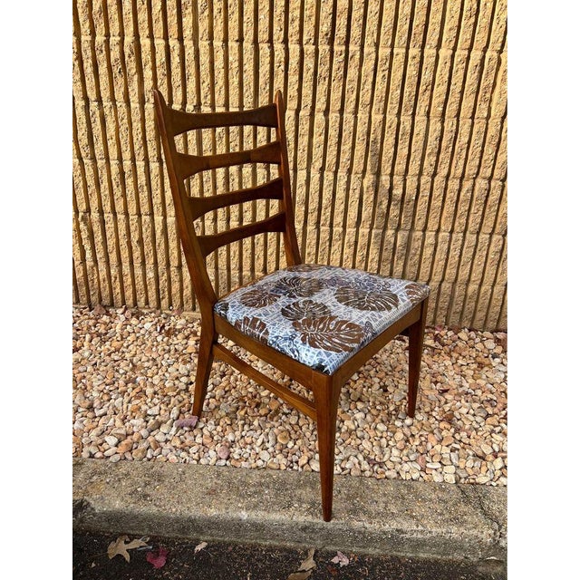 Wood Mid Century Walnut Dining Table With Leaf and 4 High Ladder Back Dining Chairs. 1960s. For Sale - Image 7 of 12