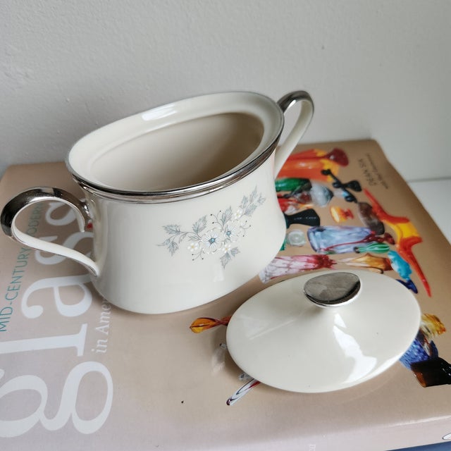 Ceramic Late 20th Century Lenox Windsong Sugar Bowl With Lid For Sale - Image 7 of 10