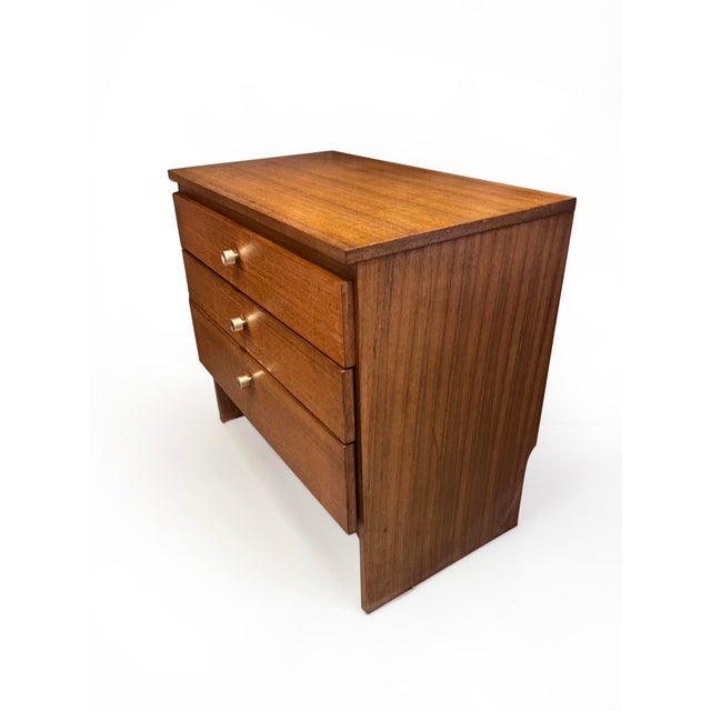 1960s Vintage Meredew Chest of Drawers in Light Oak, 1960s For Sale - Image 5 of 12