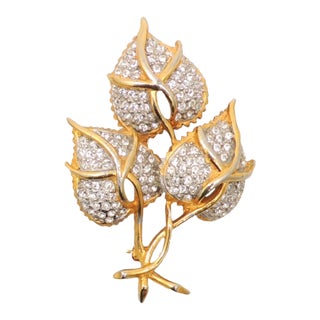 Vintage 1960s Signed Hattie Carnegie Pavé Clear Rhinestone Flower Buds Brooch For Sale