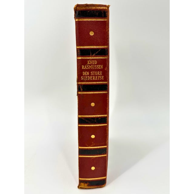 Knud Rasmussen leatherbound book. Printed in Norway, in Norwegian. "The Great Sledging Journey." Knud Johan Victor...
