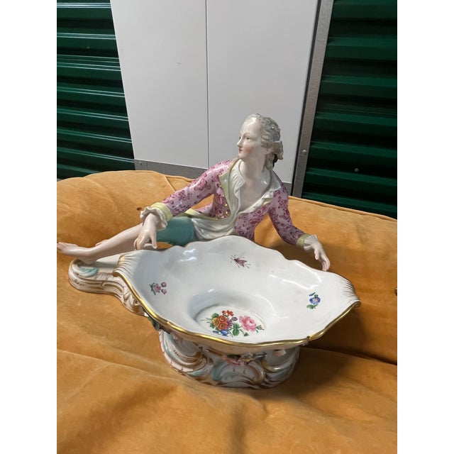 A Pair of Meissen Porcelain Man and Women Sweet Meat Dishes For Sale - Image 9 of 9
