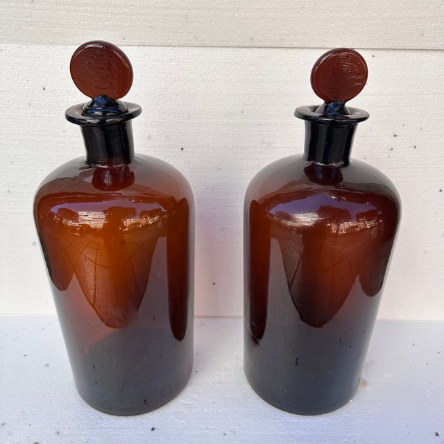 Apothecary Jars in Amber Glass, Spain, 1940s, Set of 2 For Sale - Image 4 of 18