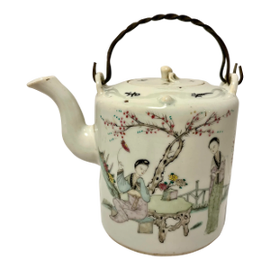 1919 Antique Chinese Porcelain Teapot by Fan TzeNan
