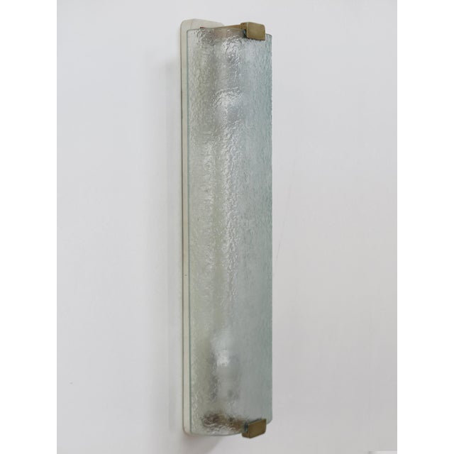 Mid-Century Modern Large Glass and Brass Wall Lamp from Fontana Arte, Italy, 1950s For Sale - Image 3 of 13