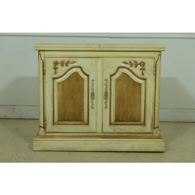 Thomasville Country French Flip Top Oak Server Cabinet For Sale - Image 12 of 12