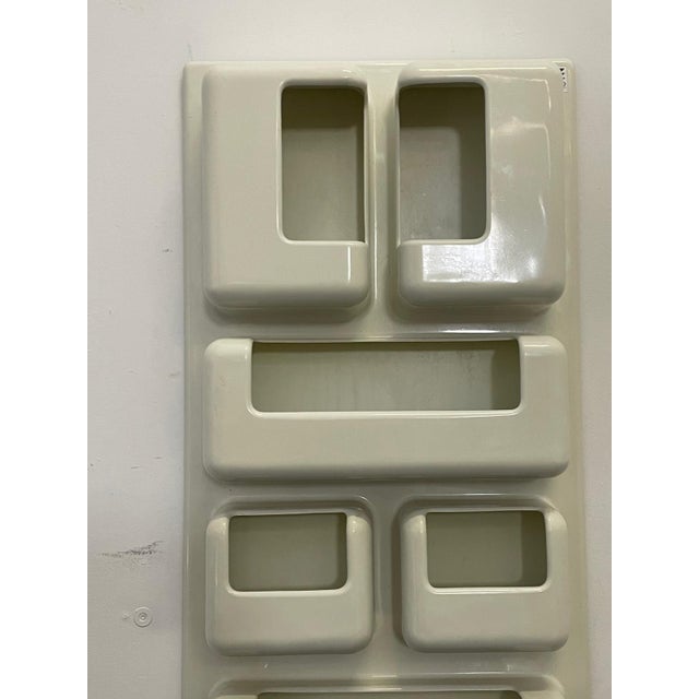 1970s Wall-Mounted Plastic Storage Unit by Giorgio De Ferrari for Elco, 1970s For Sale - Image 5 of 8