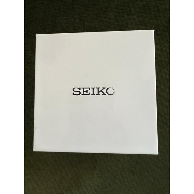 Silver Seiko Premier Automatic 2010 Original Box, Steel Case, Black Lather, Steel Clasp For Sale - Image 8 of 9