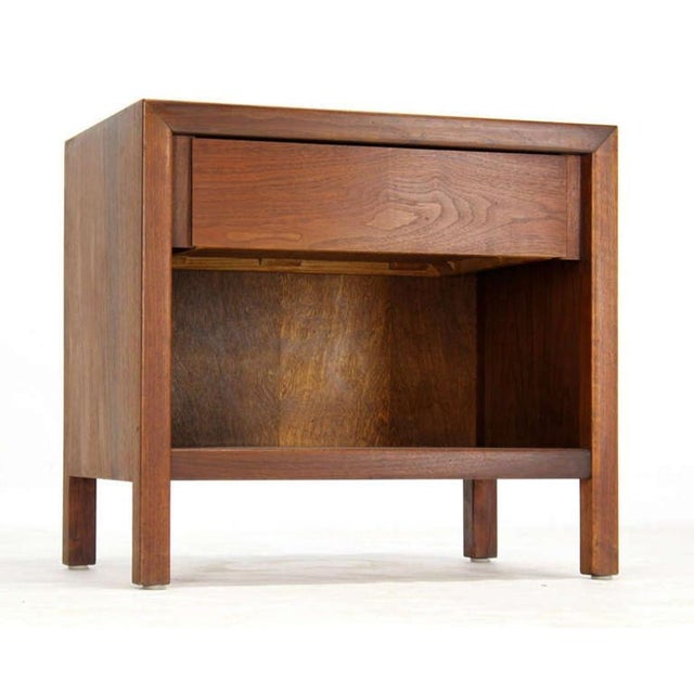 Mid-Century Danish Modern One-Drawer Oiled Walnut Night Stand End Table Baughman For Sale - Image 6 of 10
