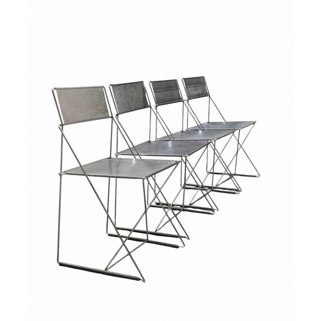Industrial Nuova X-Line Omli Stackable Chairs by Niels Jørgen Haugesen for Magis, Italy, 1980s, Set of 4 For Sale - Image 3 of 7