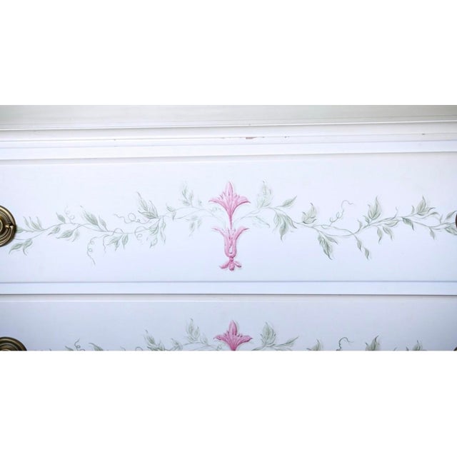 2000 - 2009 Adorable Julia Gray Hand-Painted Bench Made Dresser Chest For Sale - Image 5 of 9