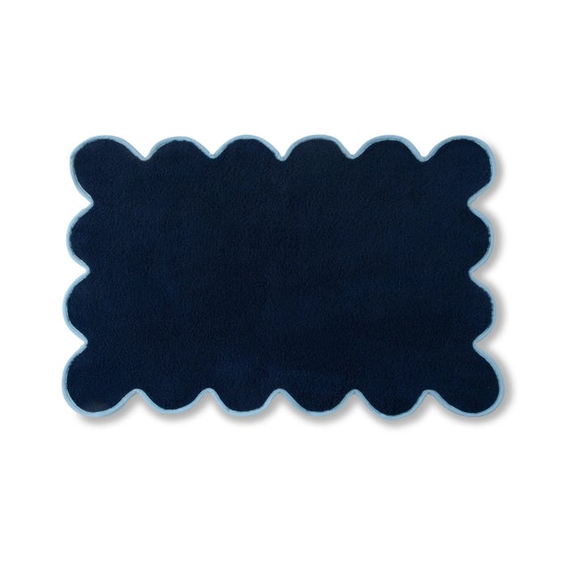 2020s Kassatex x Chairish Scallop Tubmat, Navy/Blue For Sale - Image 5 of 5