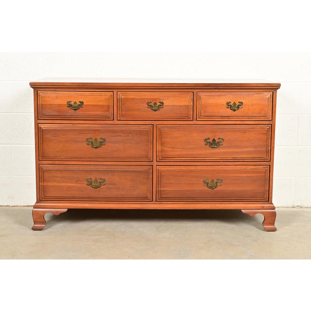 American Davis Cabinet Co. Georgian Carved Solid Cherry Wood Chest of Drawers, Circa 1960s For Sale - Image 3 of 15