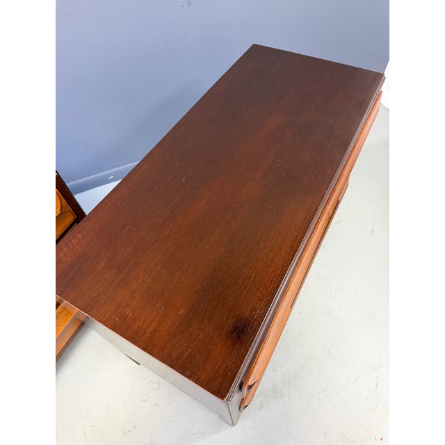 1950s Pair of Edward Wormley for Dunbar Model 5911 Gentleman’s Chests Original Finish For Sale - Image 12 of 13