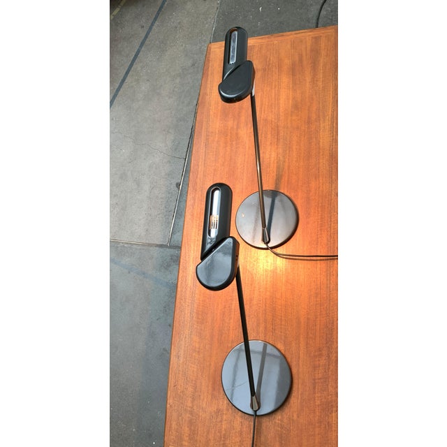 Postmodern Ring A400 Table Lamps by Bruno Gecchelin for Arteluce, Italy, 1970s, Set of 2 For Sale - Image 5 of 18