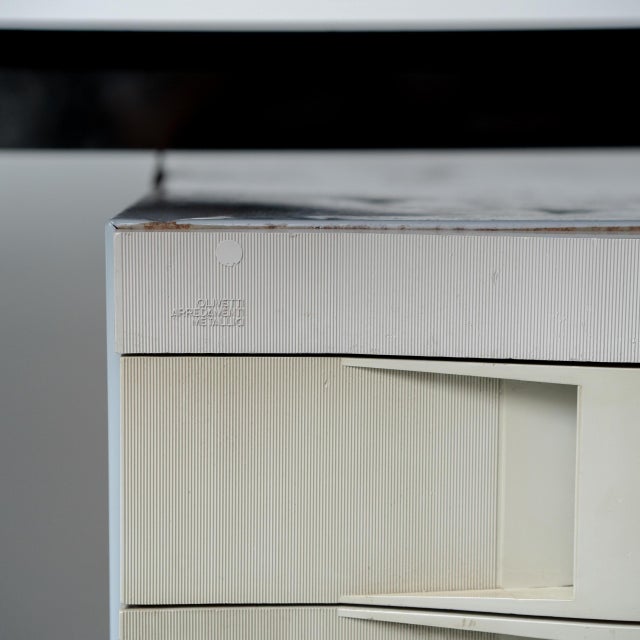 Metal and Blue Leather Arco Desk by BBPR for Olivetti, 1960s For Sale - Image 6 of 12