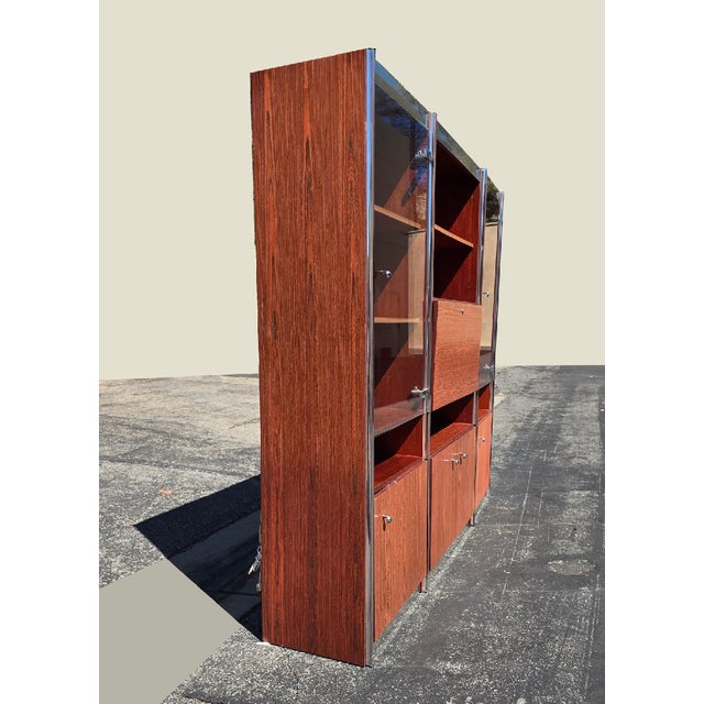 Glass Vintage Mid Century Modern Three Bay Bookcase Wall Unit W Glass Cabinet Doors For Sale - Image 7 of 17