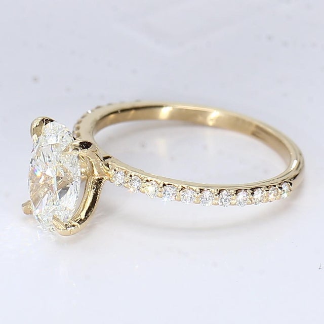 18k Yellow Gold Engagement Ring With Lab-Grown Oval Diamond - Size 5.25 For Sale - Image 4 of 4