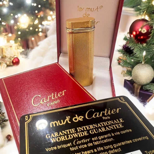 Metal Vintage Lighter in Gold Plating with Trinity Circlet & Travel Case from Cartier, 1983, Set of 2 For Sale - Image 7 of 12