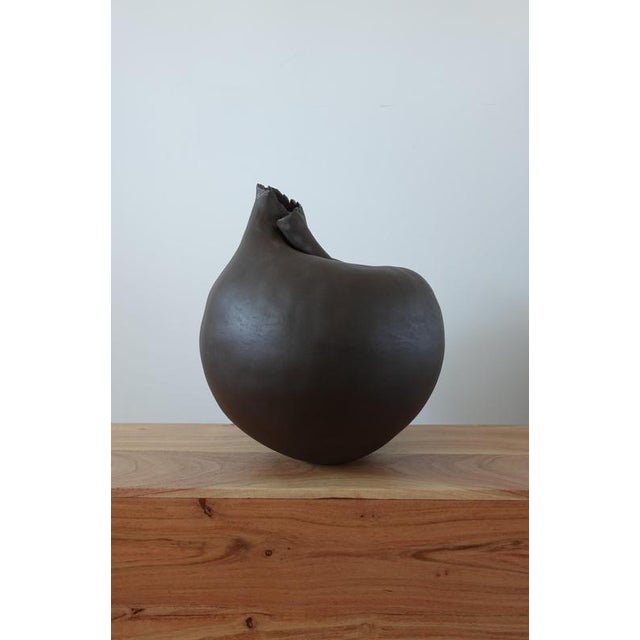Vestiges II Sculptural Ceramic Vase by Audrey Vo Van For Sale - Image 10 of 15