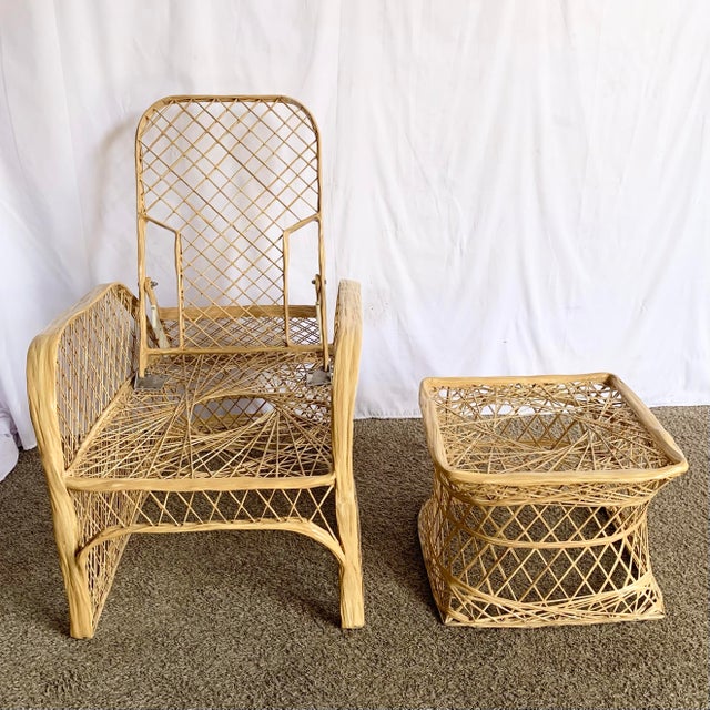 Mid 20th Century Mid Century Modern Spun Fiber Glass Adjustable Lounge Chair With Ottoman For Sale - Image 5 of 7