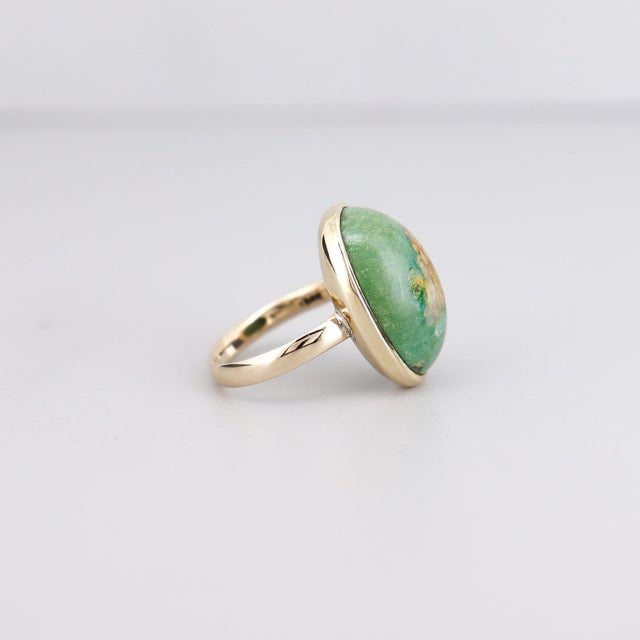 Signed Vintage Southwestern 14k Gold & Royston Turquoise Cabochon Cocktail Ring For Sale - Image 13 of 16