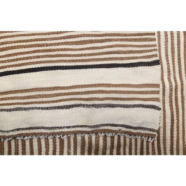 Vintage Turkish Hand-Knotted Wool Cotton Beige Kilim Area Rug For Sale - Image 4 of 11