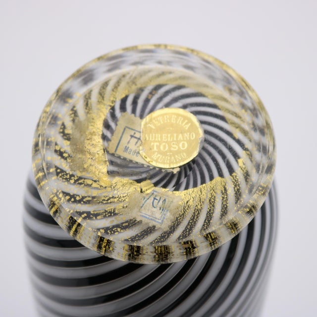 Dino Martens 1950s Mezza Filigrana' Murano Glass Vase by Dino Martens For Sale - Image 4 of 8