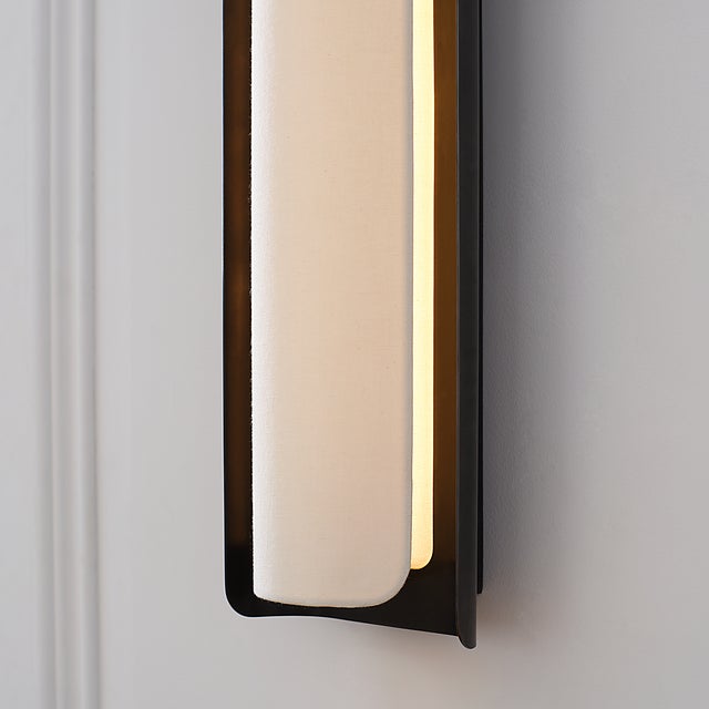 Windsor Smith for Visual Comfort Signature Penumbra 21" Sconce in Bronze and Linen For Sale - Image 9 of 12