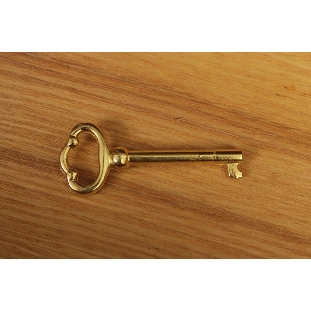 Ethan Allen 18th Century Mahogany Collection Breakfront For Sale - Image 10 of 18