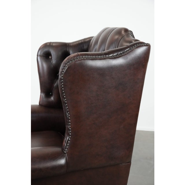 English Brown Cowhide Chesterfield Armchair For Sale - Image 11 of 13