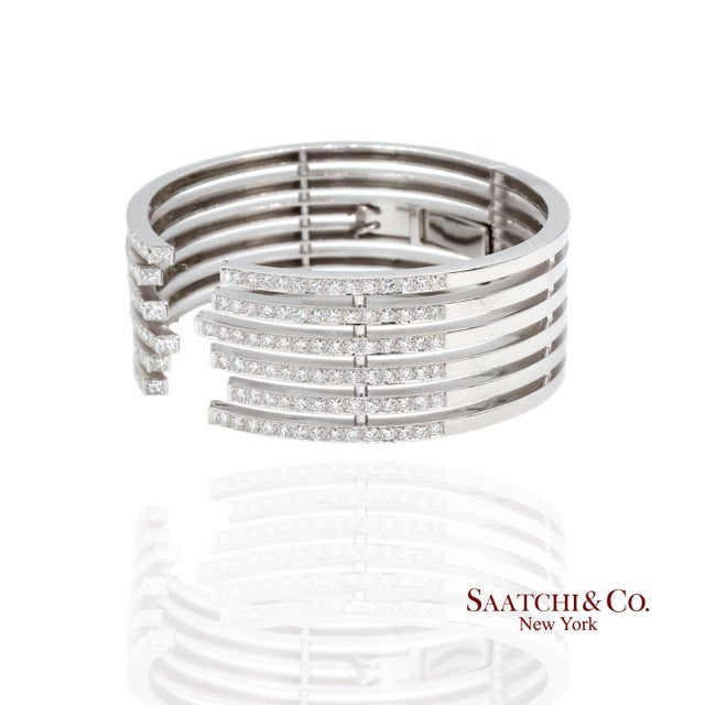 Contemporary 18k(750) Natural Gold Diamond Bangle Bracelets For Sale - Image 3 of 9