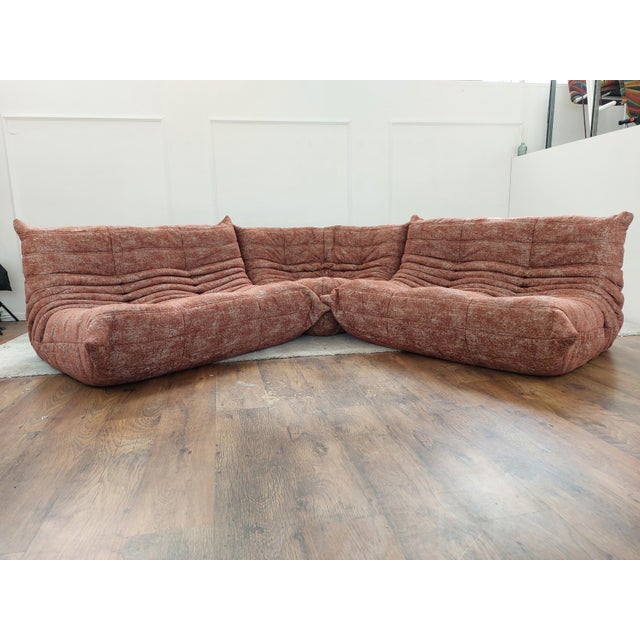Superb vintage modular sofa set consisting of two two-seater sections and a corner section, for a total of five seats....