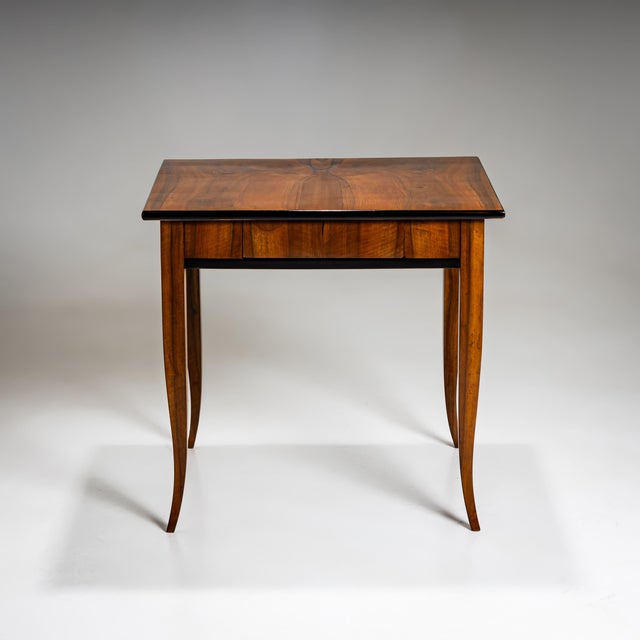 Biedermeier Walnut Table, 1820s For Sale - Image 3 of 8