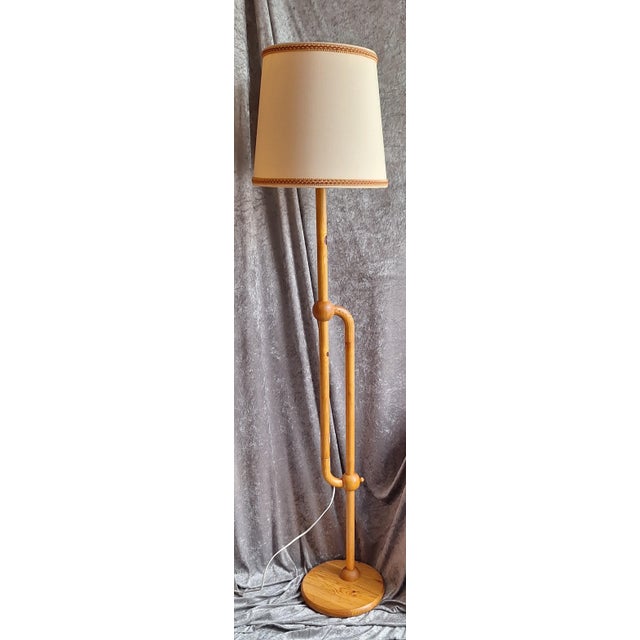 Height adjustable from 144-182 cm European Plug (up to 250V).The wiring of this item may be original and might need...