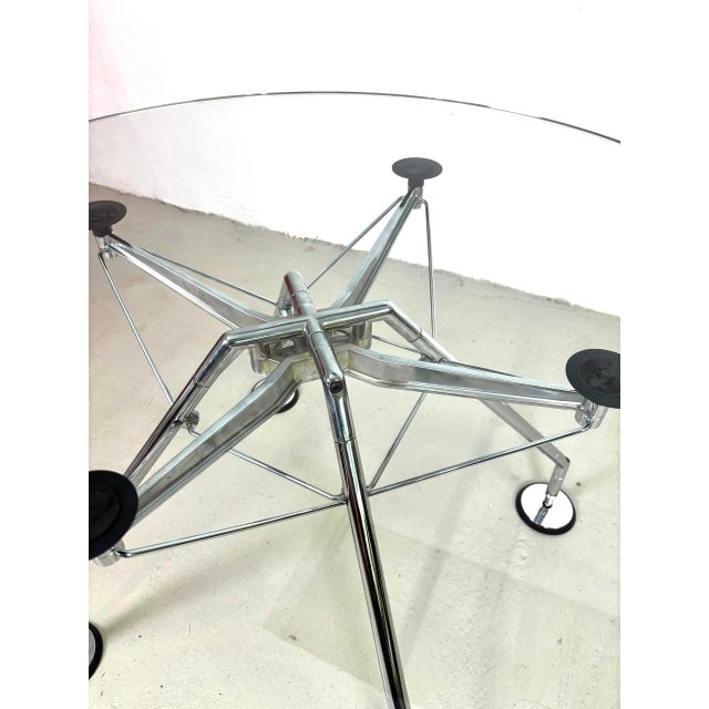 Gray Nomos Table by Norman Foster for Tecno, 1970s For Sale - Image 8 of 10