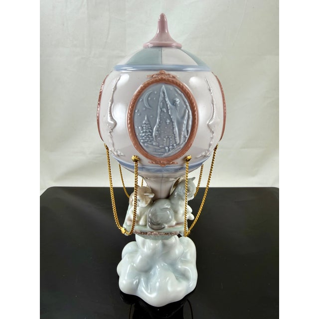 Lladro 6522 "Through the Clouds" Kittens in a Hot Air Balloon For Sale In New York - Image 6 of 8