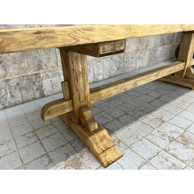 Dimensions: 249.5cm long x 79.5cm wide x 75.5cm high. Leg room 70.5cm high. Distance between legs on the longest edge TBC...