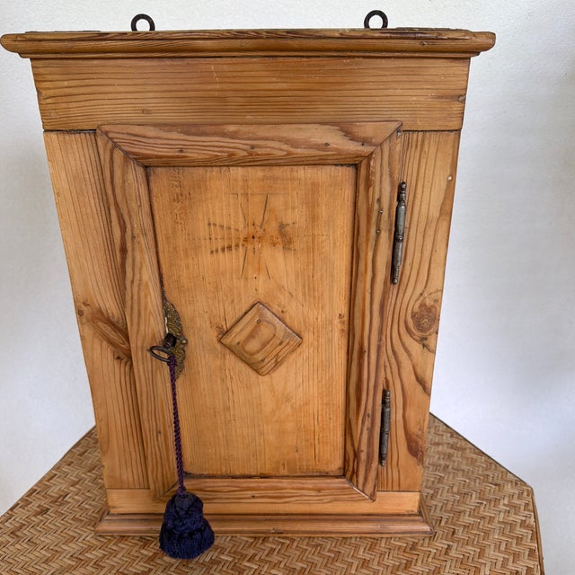 19th Century European Pine Hanging Cupboard For Sale - Image 11 of 12