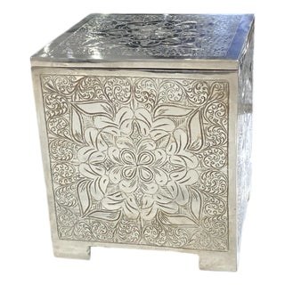 Stunning Nickel Silver Moroccan Arabesque Hand-Engraved Jewelry Box by Yahya Rouach (Yahya Creation) — Marrakesh Art-Design Object For Sale