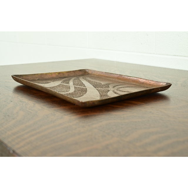 Roycroft Roycroft Style Arts & Crafts Repousse Hammered Copper Serving Tray With Tulip Motif, Circa 1910 For Sale - Image 4 of 11