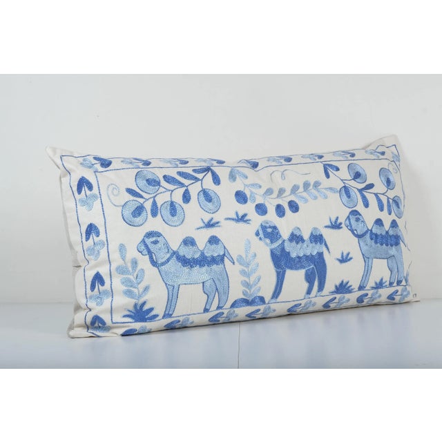 Mid-Century Modern Animal Suzani Bed Pillow Cover For Sale - Image 3 of 5