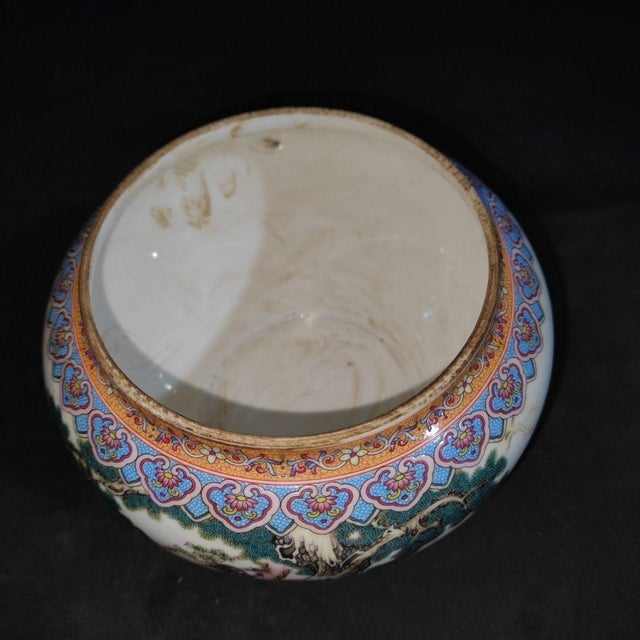 White Pair of Chinese Famille Rose Porcelain Covered Jars With Eight Horses Motif For Sale - Image 8 of 9