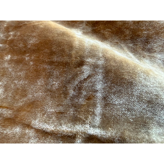 Traditional Fabric De Le Cuona Cavalier Ale For Sale - Image 3 of 4