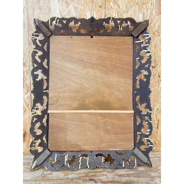 19th Century Gilded Wooden Mirror, in Very Good conditions. Designed before 1890